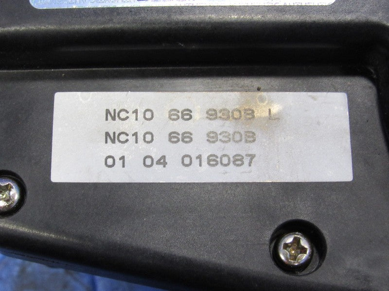 99-05 Mazda Miata MX5 MX-5 NB Power Radio Antenna Assembly NC10-66-930