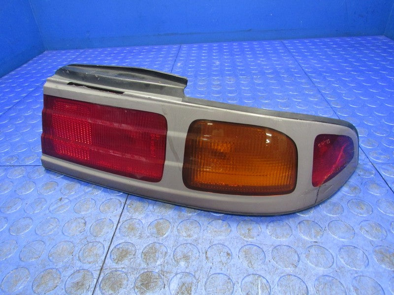 97-98 Nissan 240sx S14 Right RH Rear Taillight Tail Light Lamp CRACKED