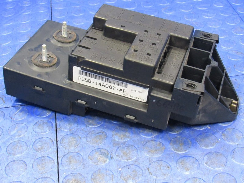 97-98 Ford F150 Interior Dash Fuse Box Junction Relay Block F65B-14A06