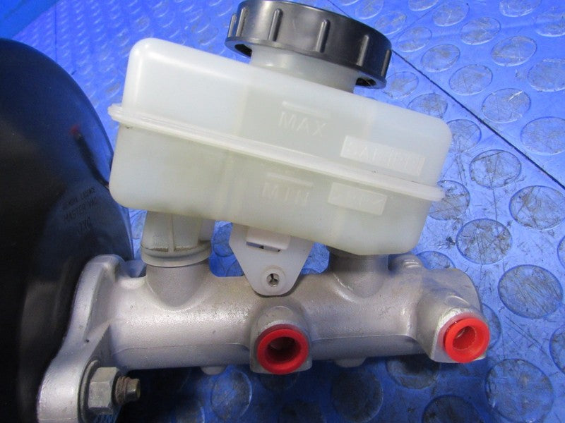 03-04 Infiniti G35 Sport Brake Booster Master Cylinder Reservoir Assem