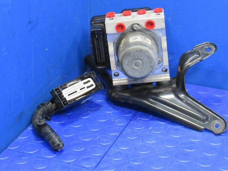 14 Honda Accord 2.4L ABS Anti-Lock Brake Pump Module Assembly 57110-T2