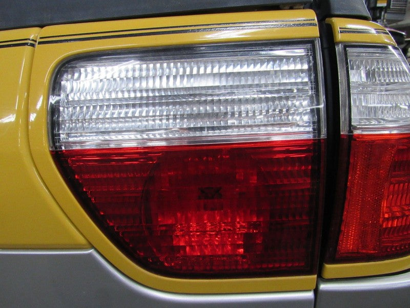 03-06 Subaru Baja Right RH Passenger Side Inner Taillight Tail Light L