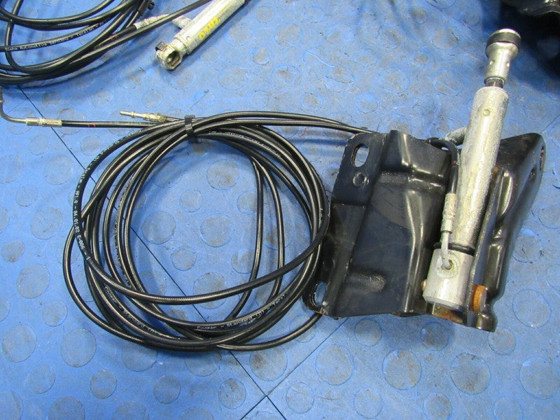 00-06 BMW 3 Series E46 Convertible Top Ram Hose Bracket Line Assembly 