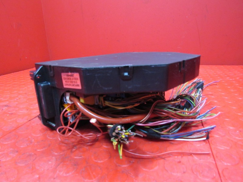 12-15 Mercedes C218 R231 W212 SAM BCM Body Control Module 212 900 61 1