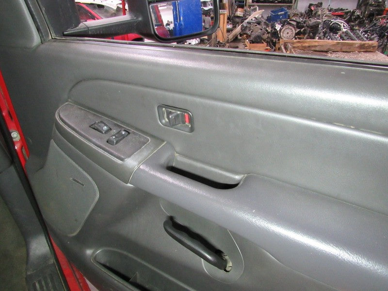 06-07 Silverado Sierra Right RH Passenger Side Front Door Trim Panel D