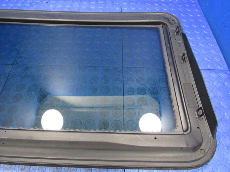 06-11 BMW 323i 328i 335i E90 Sedan Sunroof Moonroof Sun Roof Glass Pan
