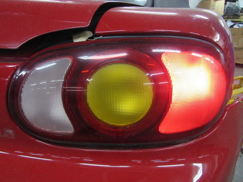 99-00 Mazda Miata MX-5 NB1 Right RH Passenger Side Taillight Tail Ligh