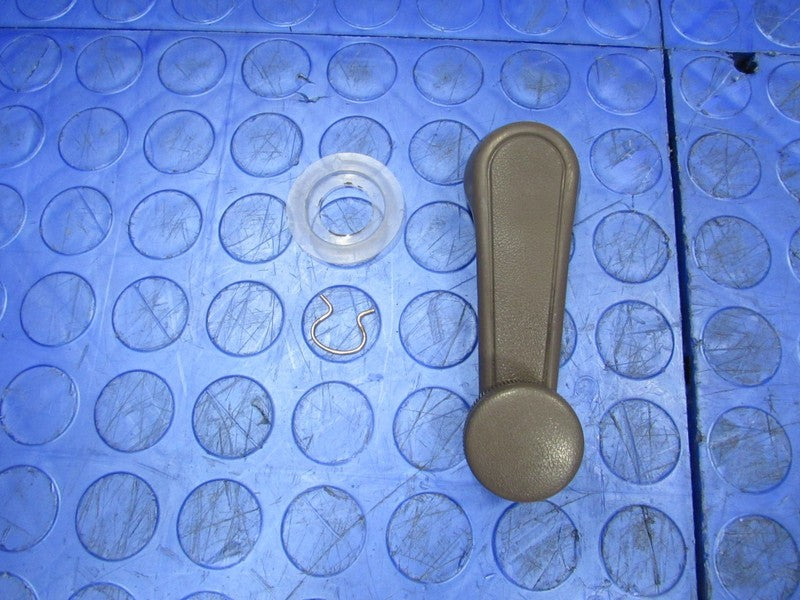 95-97 Toyota Tacoma RH Right Front Interior Manual Window Door Panel O