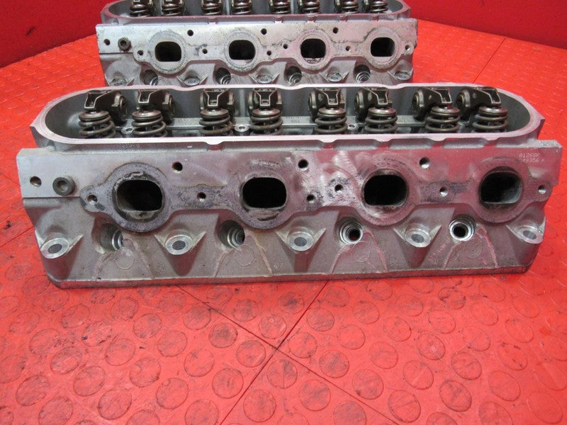 05-07 Silverado Sierra 1500 L33 243 Cathedral Port Cylinder Heads Pair
