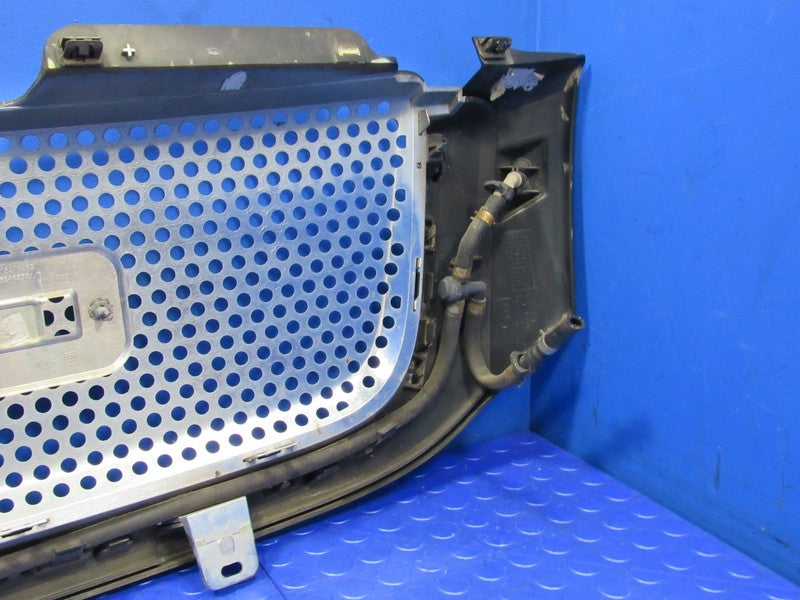 05-09 Envoy Denali / 05-06 Envoy XL Denali Factory Mesh Grille Black/C