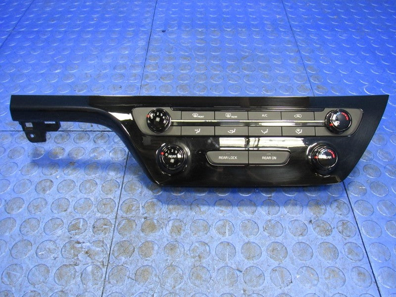 17-18 Kia Sedona Manual AC HVAC Climate Heater Temperature Control Pan