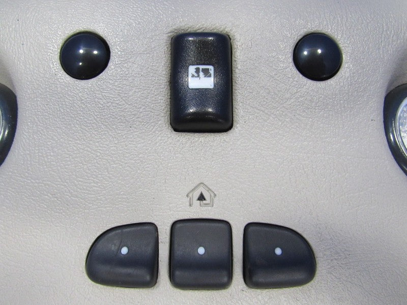 03-07 Hummer H2 Front Overhead Roof Console Dome Light Bezel Home Link