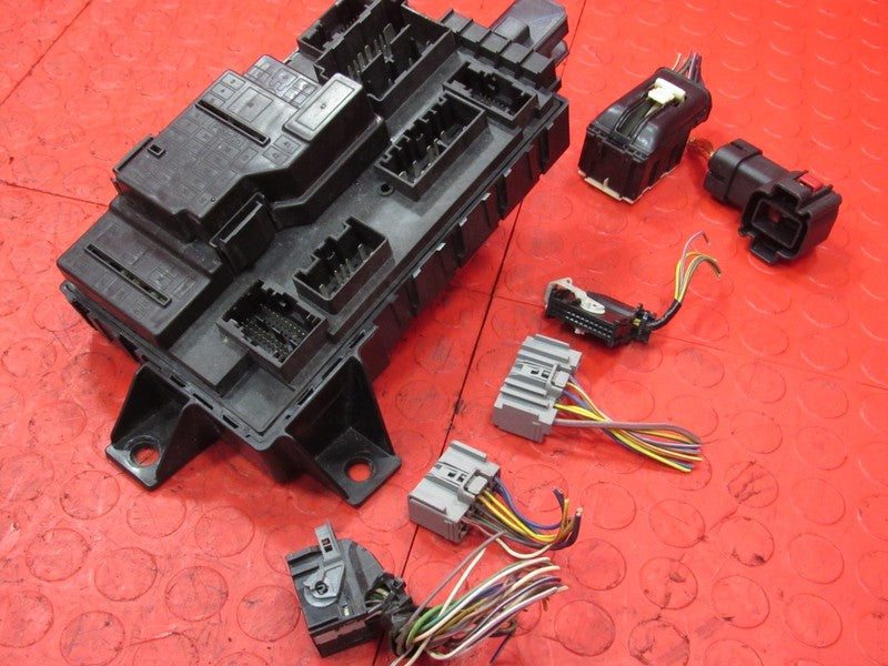 11-14 Ford E150 E250 E350 BCM SJB Smart Junction Fuse Box BC2T-15604-A