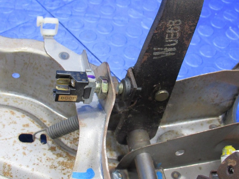 86-93 Mazda B-Series B2000 B2200 B2600i B2600 Clutch Brake Pedal Set O