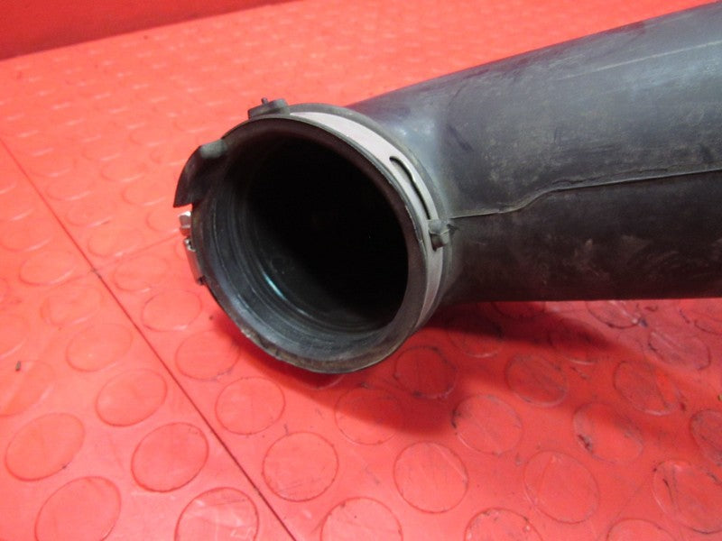 02-03 Ford Crown Victoria / Mercury Grand Marquis  Air Intake Box Tube
