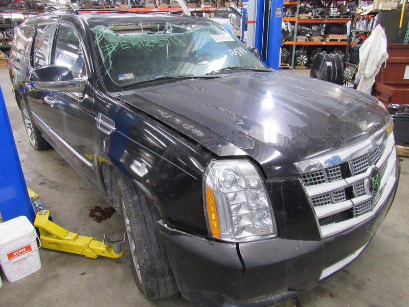 07-14 Escalade Left LH Driver Side Taillight Tail Light Lamp