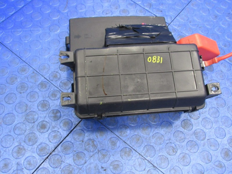 08-11 Cadillac DTS Buick Lucerne Cabin Under Seat Interior Fuse Relay 