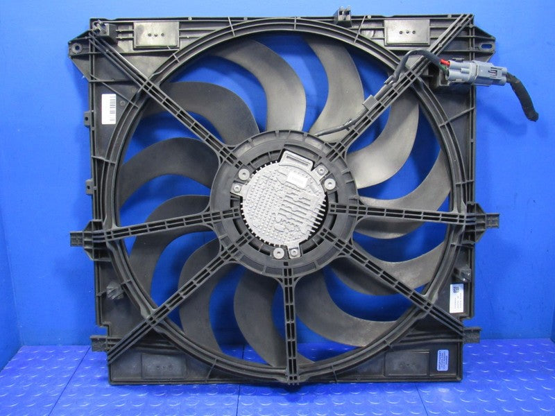 15-20 Colorado Canyon 3.6L Radiator Engine Cooling Fan Motor Shroud 44