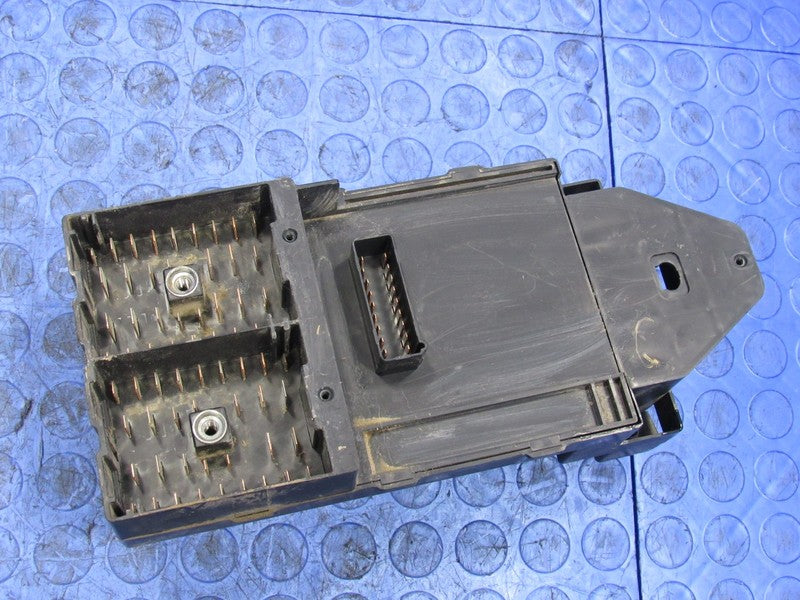 99 Ford F250 F350 Truck Under-Dash Cabin Fuse Relay Box Panel F81B-14A
