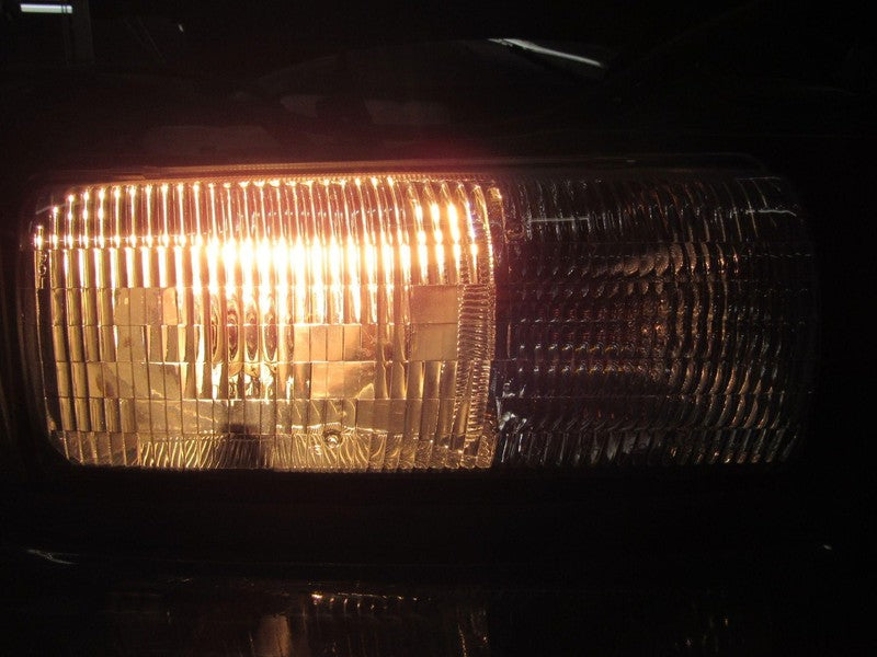 91-96 Roadmaster Caprice Right RH Passenger Side Headlight Head Light 