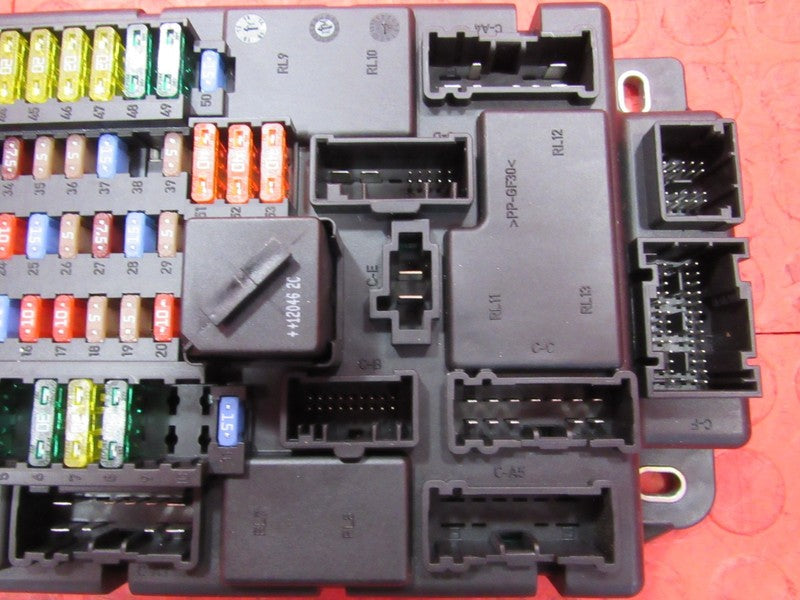 08-14 Mini Clubman R55 SPEG Power Distribution Fuse Relay Box 61.35-34