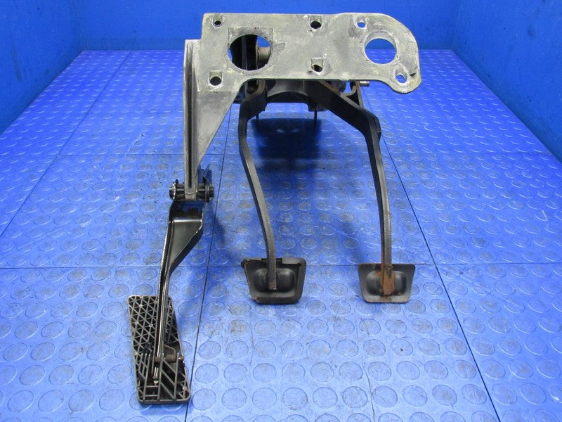 98-01 Dodge Ram MT Manual Transmission Clutch Brake Gas Pedal Box Asse