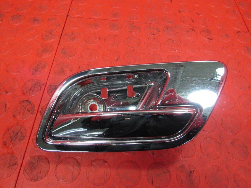 10-14 Escalade Platinum Right Front Passenger Side Inner Door Handle C