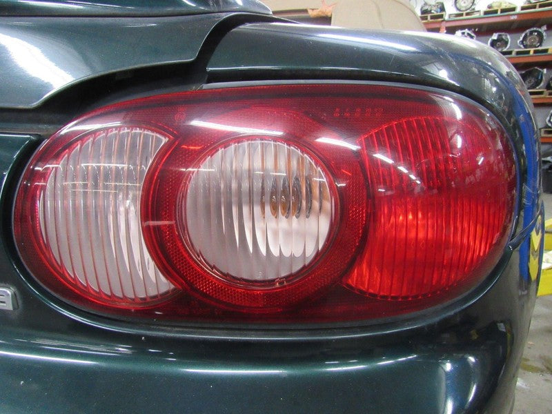 01-05 Mazda Miata MX-5 NB2 Right RH Passenger Side Tail Light Tailligh