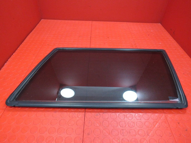 84-01 Jeep Cherokee XJ Right Passenger Side Rear Quarter Glass Window 