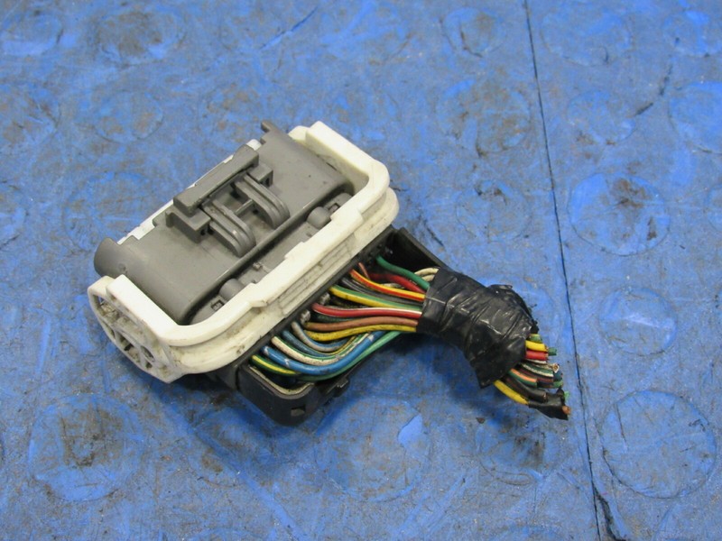 12-15 Mazda 5 2.5L TCU TCM Transmission Control Unit Wire Connector Pi
