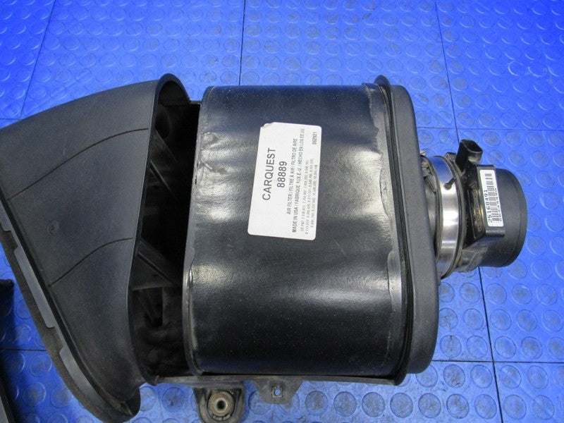 03-09 Hummer H2 V8 6.0L 6.2L Air Intake Filter Housing Box Cleaner Ass