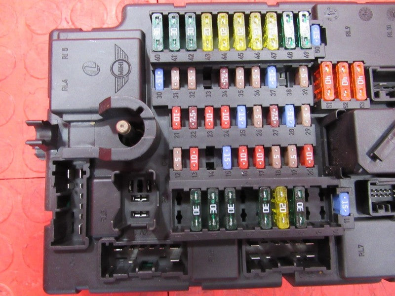 08-14 Mini Clubman R55 SPEG Power Distribution Fuse Relay Box 61.35-34