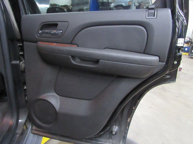 07-09 Yukon Tahoe Right RH Passenger Side Rear Door Trim Panel Black