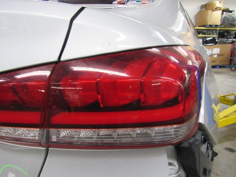 15-17 Genesis G80 Right RH Passenger Side Outer Taillight Tail Light L