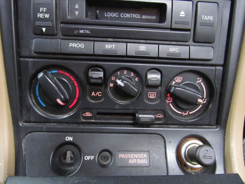 01-03 Mazda Miata MX-5 AC Heater Climate Control Panel