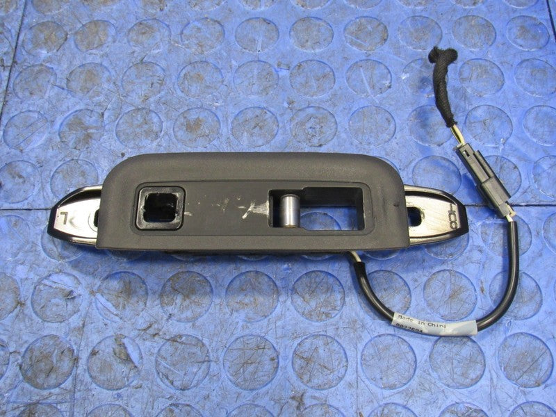 11-15 Chevrolet Camaro Convertible Left Driver Roof Top Latch Striker 