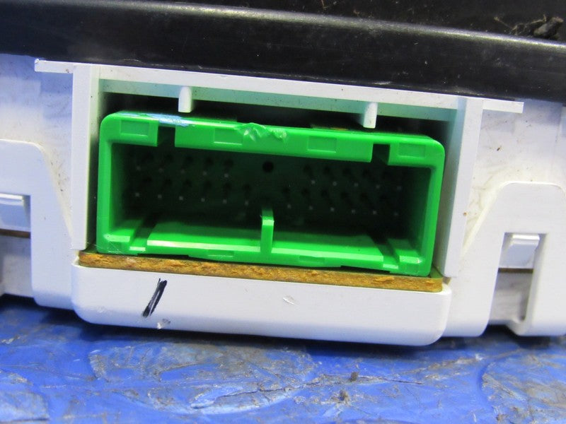 01-02 Honda Civic LX AT Instrument Gauge Cluster Speedometer Tachomete