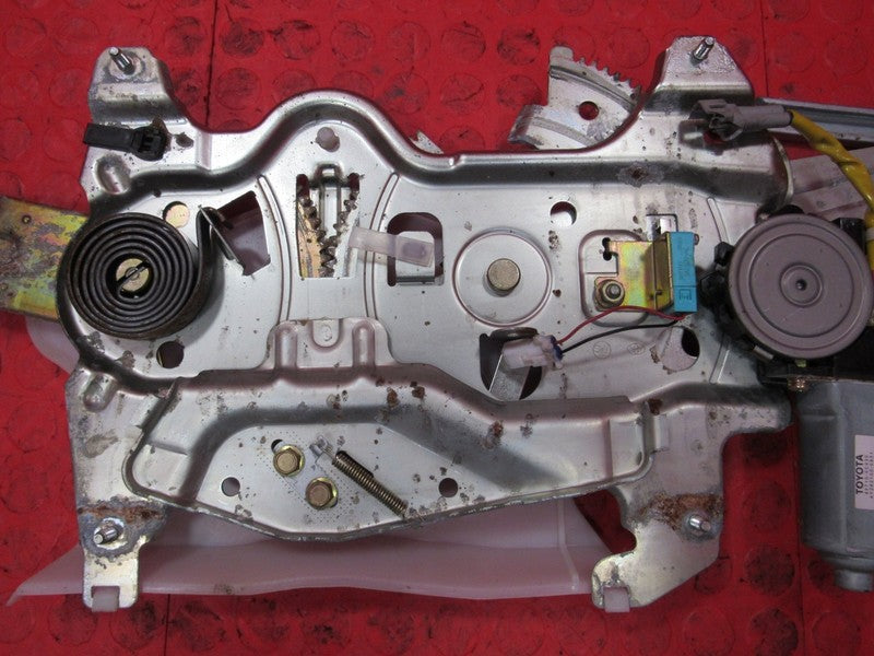 01-07 Toyota Sequoia Power Rear Window Lift Gate Motor Regulator Assem