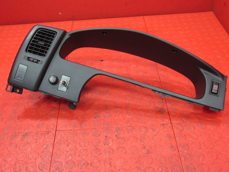 95-04 Toyota Tacoma Dash Gauge Instrument Cluster Bezel Air Vent Trim 