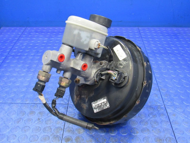 01-02 Toyota Sequoia Brake Booster & Master Cylinder Complete W/ Senso