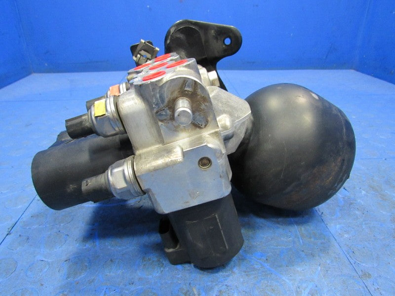 07-14 Mercedes CL S SL Class Hydraulic Front Suspension Control Valve 