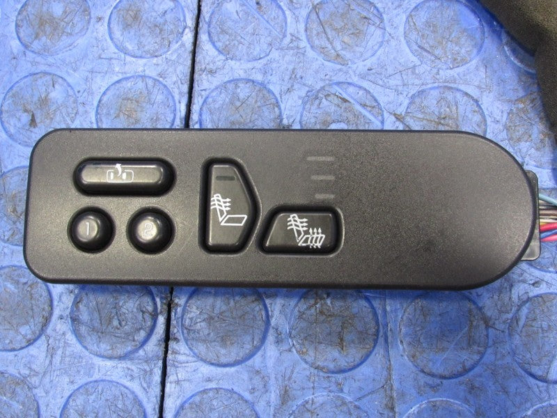 03-06 Escalade Tahoe Yukon Left Side Heated Seat Memory Switch 1511686