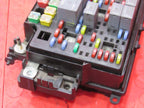 03-05 Silverado Sierra Tahoe Engine Fuse Panel Relay Box Block 1511561