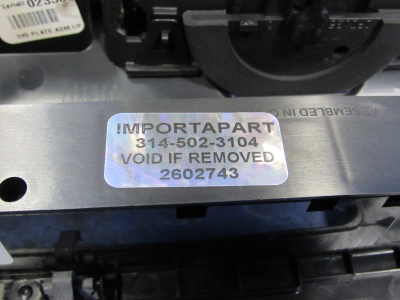 06-10 Hummer H3 H3T Dash Air Vent Radio Climate Control Panel Bezel 27