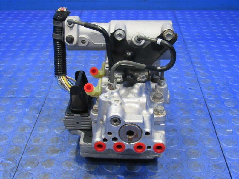13-15 Lexus ES300h ABS Anti-Lock Brake Pump Master Cylinder 47210-3315