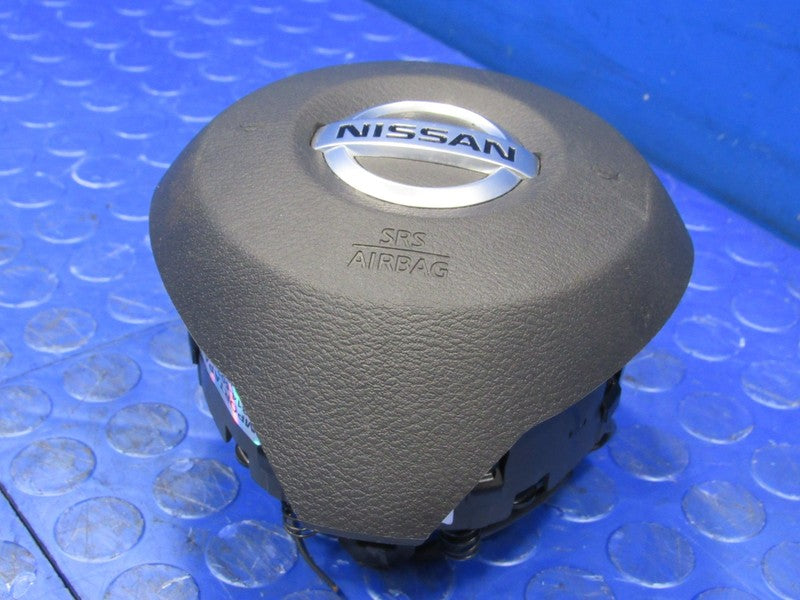 2O-22 Nissan Versa Driver Steering Wheel Mounted Airbag Air Bag Black 