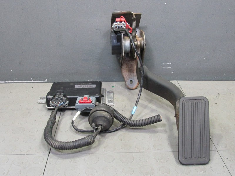 03-05 Chevy Silverado Suburban GMC Yukon Gas Pedal Drive By Wire TAC M