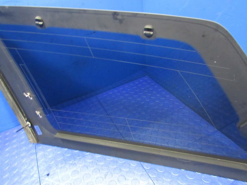 04-10 Toyota Sienna RH Right Passenger Side Rear Power Quarter Window 