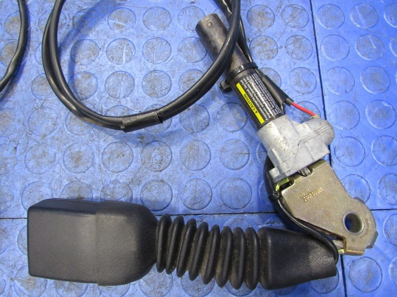 01-03 Ford Ranger Front Left & Right Seat Belt Buckle Pretensioner Bla