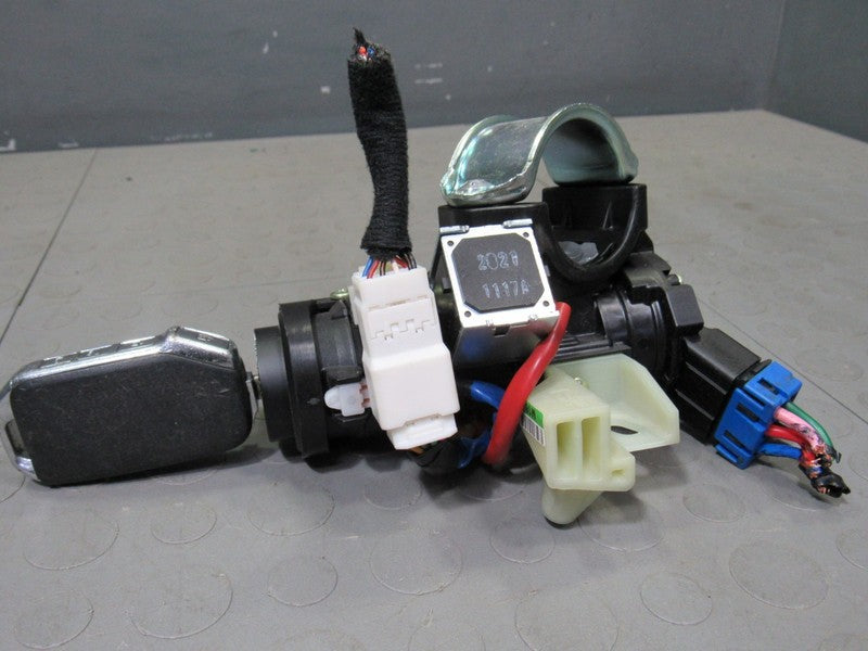 20-22 Kia Soul Ignition Lock Cylinder Switch With Key Immobilizer OEM 
